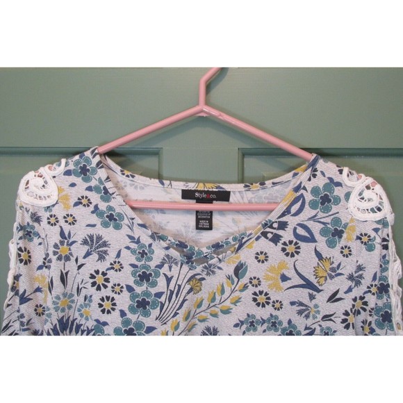 Style & Co. Women's Gray Floral Lace Insert Cold Shoulder Pullover Blouse Size M - Picture 2 of 7